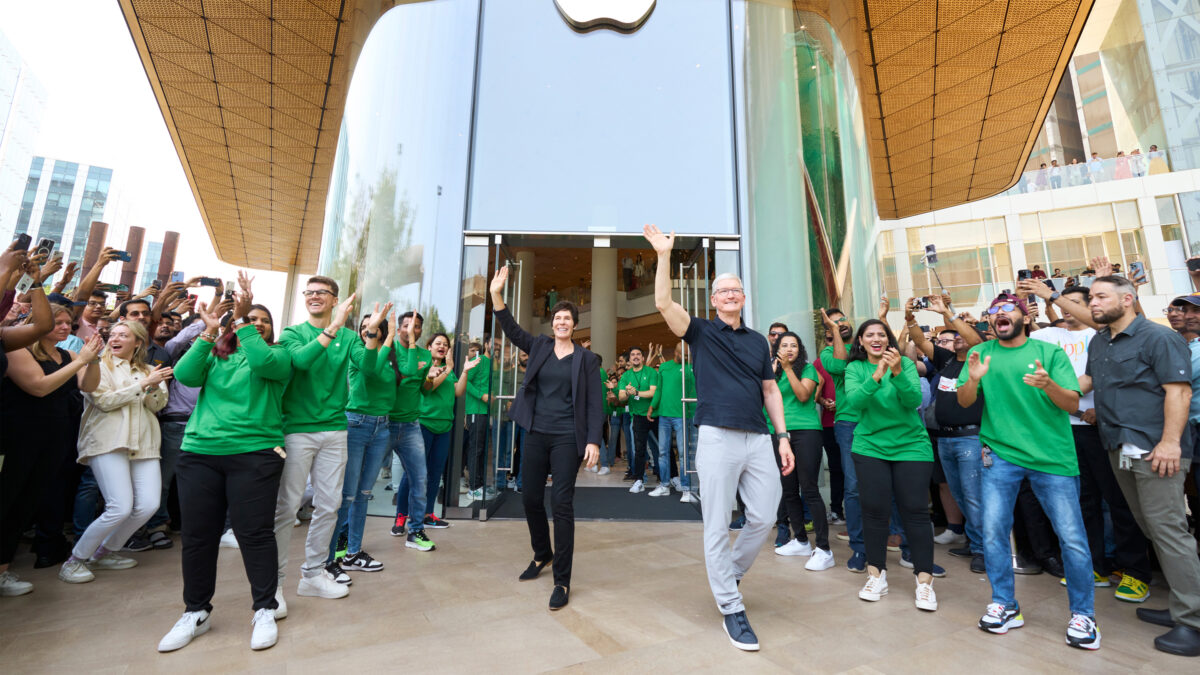 Tim Cook inaugurates Apple’s first retail store in India.