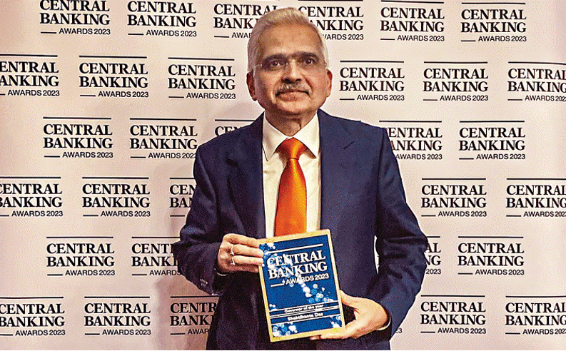 RBI Governor wins “Governor of the Year” award in London