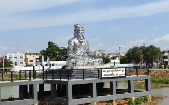 Thiruvalluvar’s statue made with Tamil letters installed in Coimbatore
