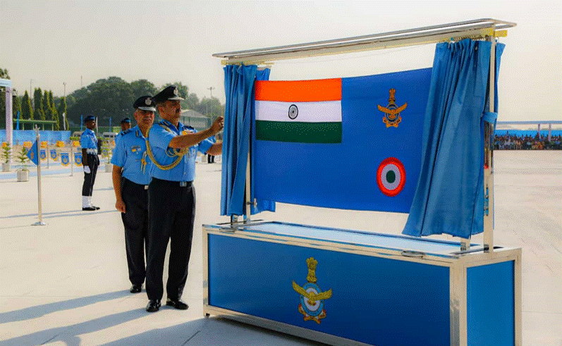 Air Chief Marshal Chaudhari unveils new ensign of IAF at Air Force Day parade